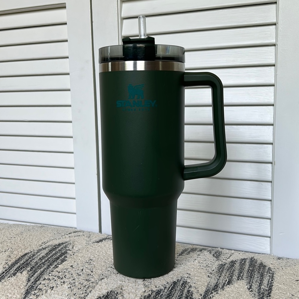 Stanley 40oz Quencher, dark green